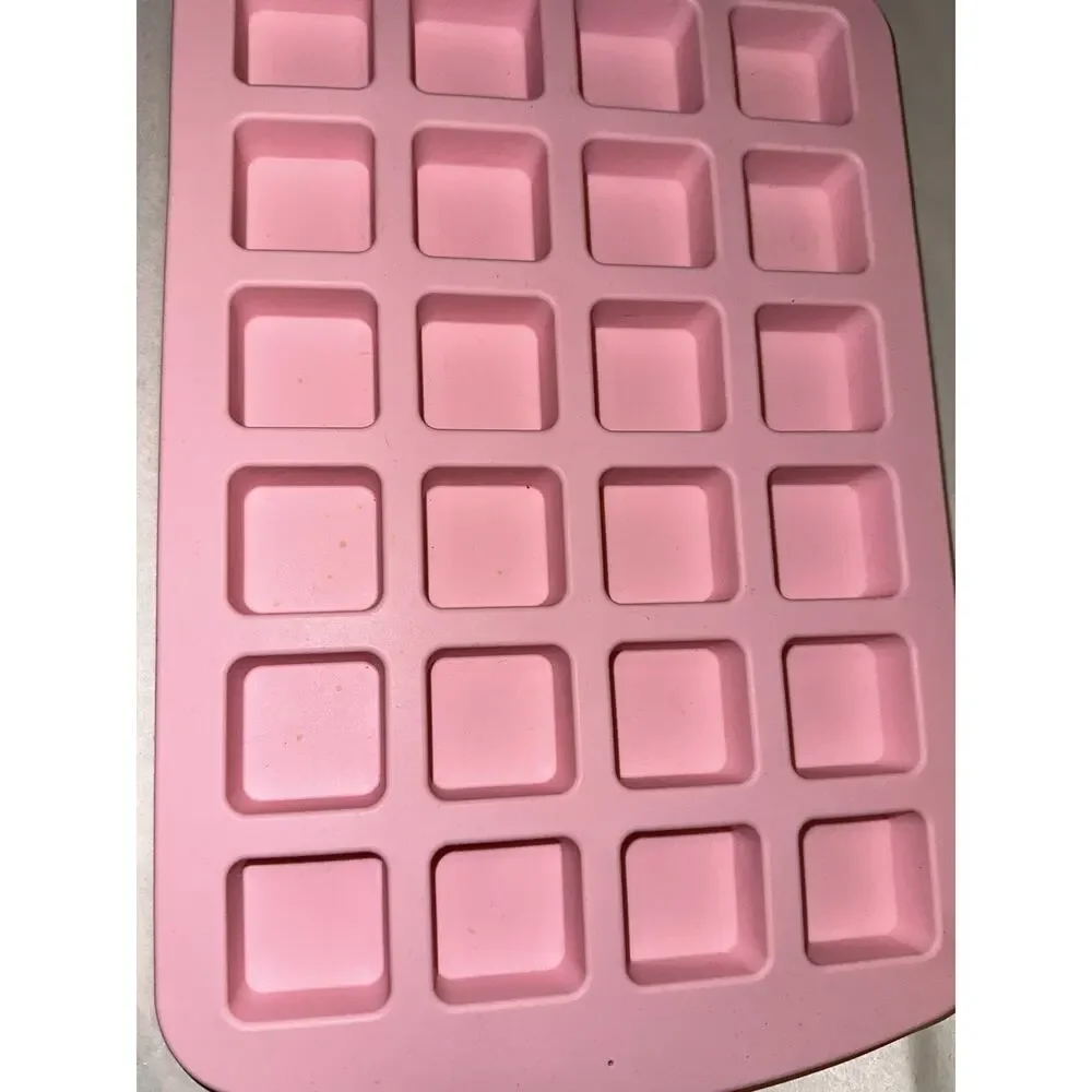 New W/O Tags Pink 24 Cavity Silicon Ice Cube Mold Soap Candle DIY Clay Resin